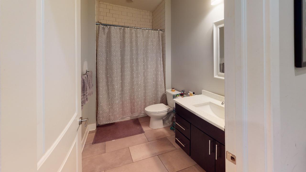 Property Photo For 1607 Catharine St, Unit 1F