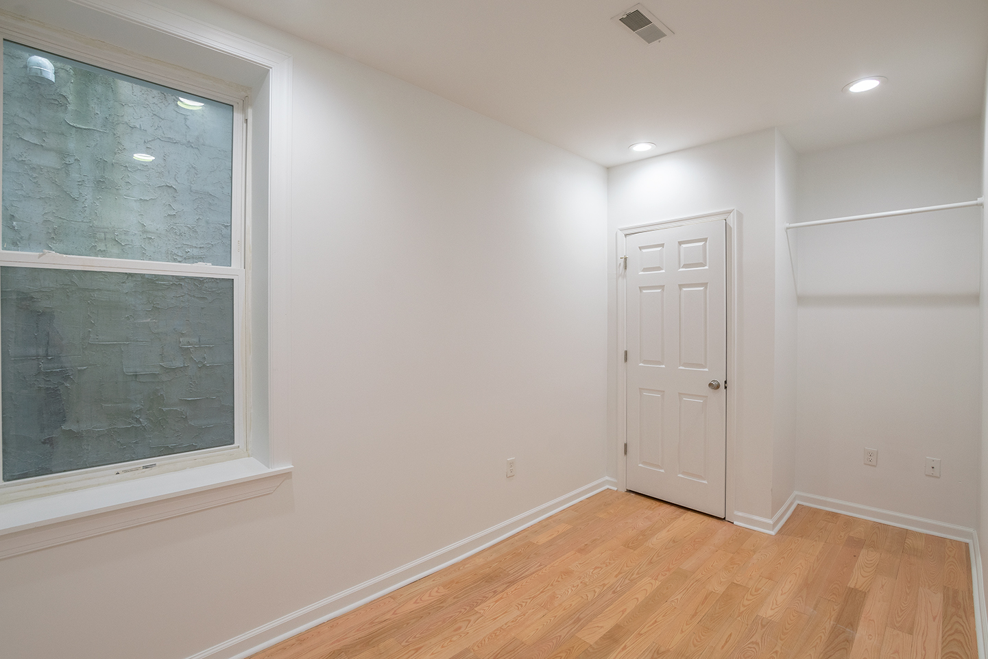 Property Photo For 1241 S 15th St, Lower Unit