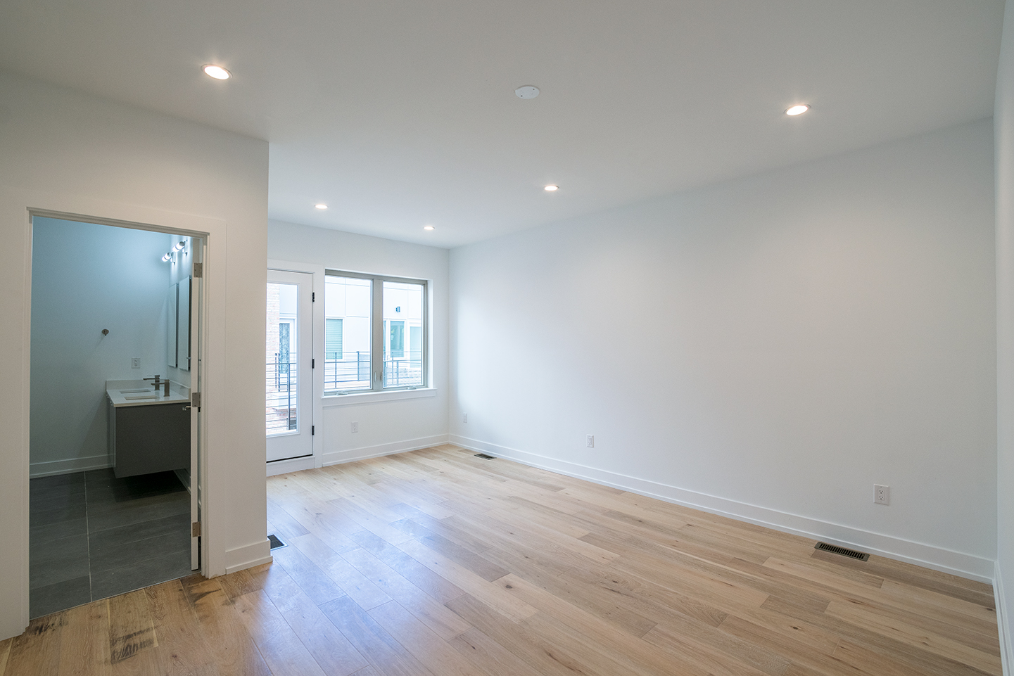 Property Photo For 119 Greenwich St, Unit 3