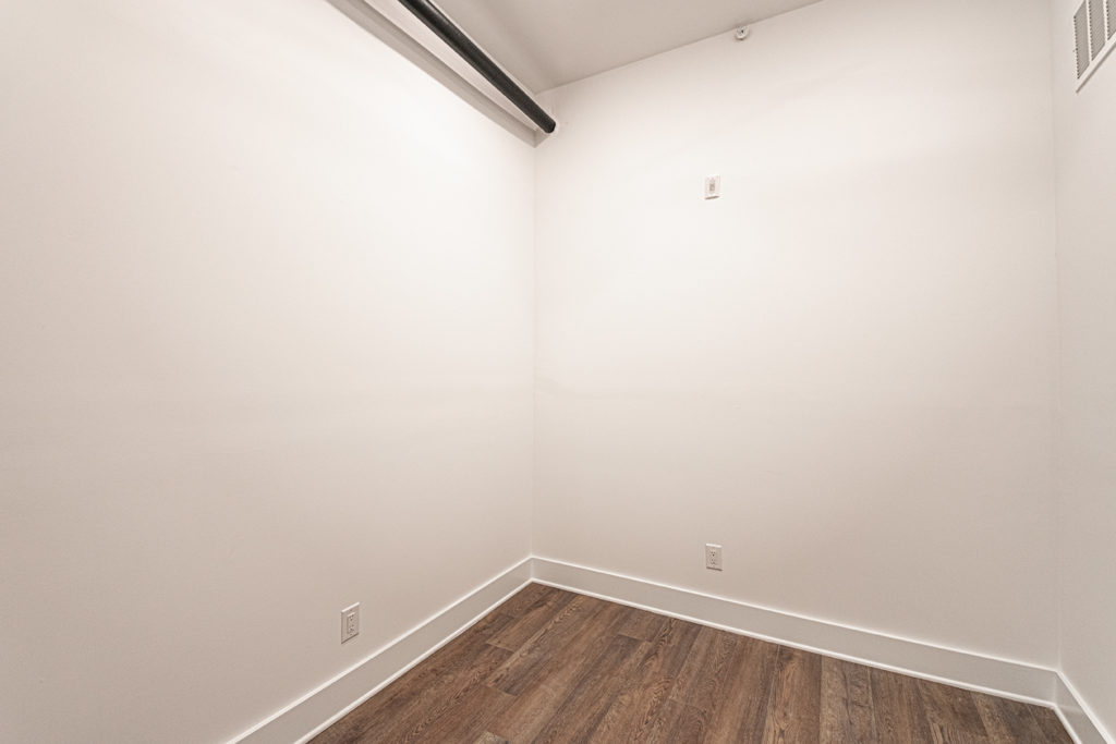 Property Photo For 1211 Bainbridge St, Unit 4D