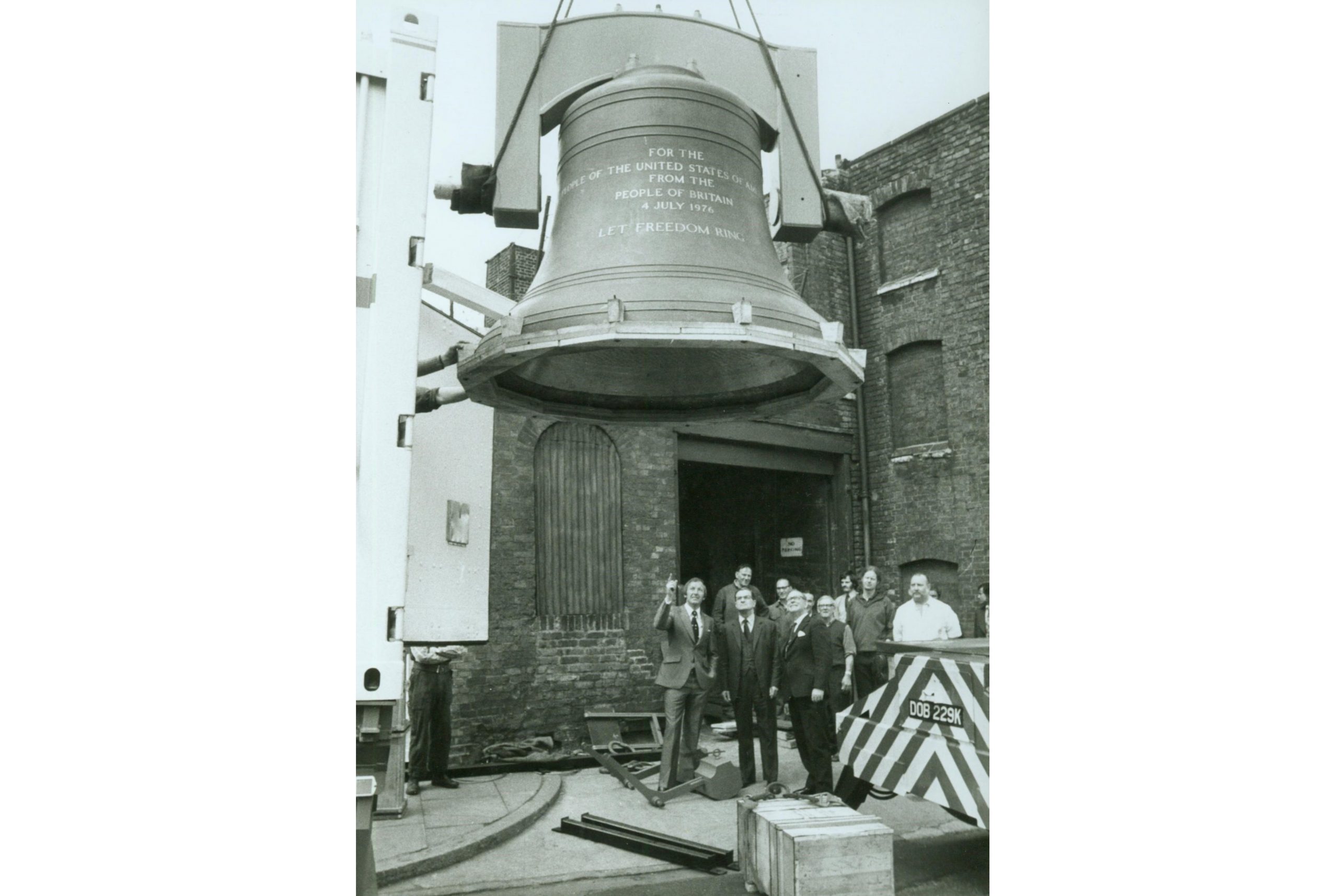 Bicentennial-bell-4-scaled